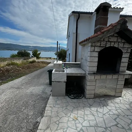 דירה Buljan , Slatine-trogir-split