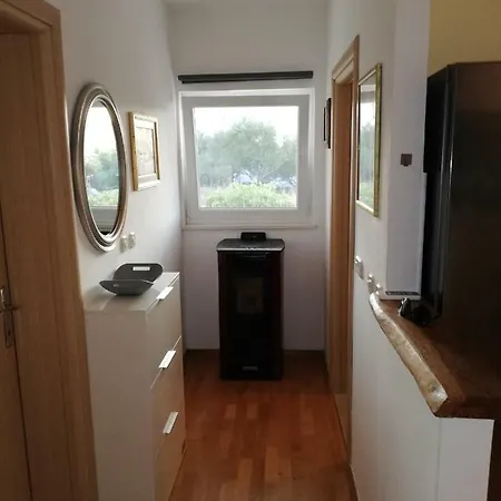 Apartment Apartmani Buljan , Slatine-Trogir-Split